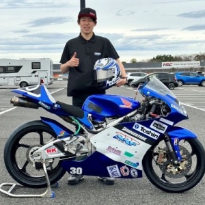 弊社社員の森島諒が2023 MFJ全日本ロードレース選手権シリーズ 第1戦 スーパーバイクレースinもてぎ（2023/4/1(土),2(日)）に参戦致します